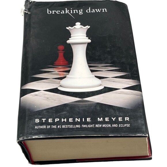 Breaking Dawn book 4 of Twilight Saga by Stephenie Meyer hardcover Book READ - Picture 1 of 7